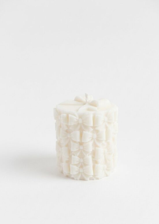 Dekoratīva rapšu vaska svece "Bantīšu Sapnis" 140gr