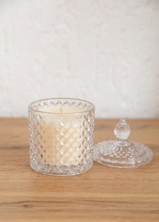 Sojas vaska svece caurspīdīgā stikla traukā ar vāku