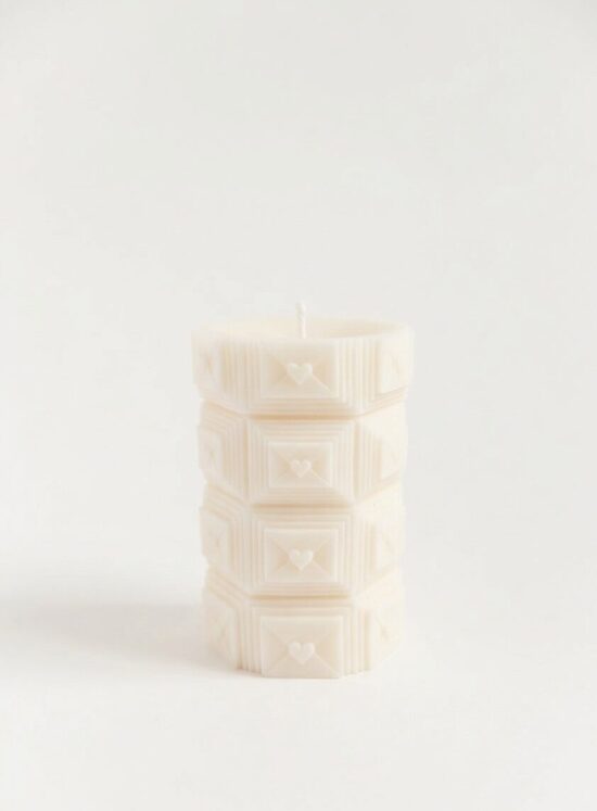 Dekoratīva rapšu vaska svece "Love Letter" 215gr