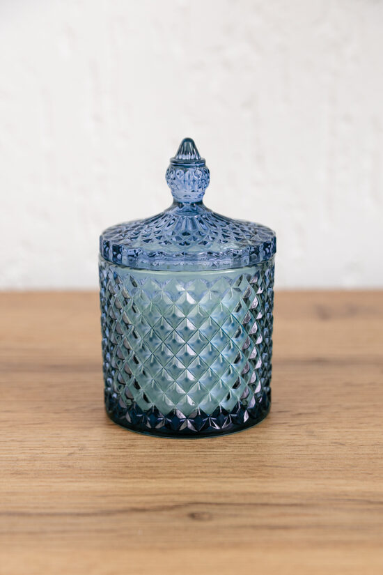 Aromātiska sojas vaska svece zilā stikla traukā ar vāku